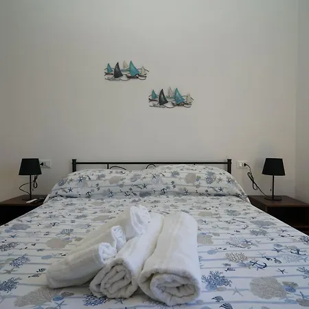 Gagliola Cento Apartment *